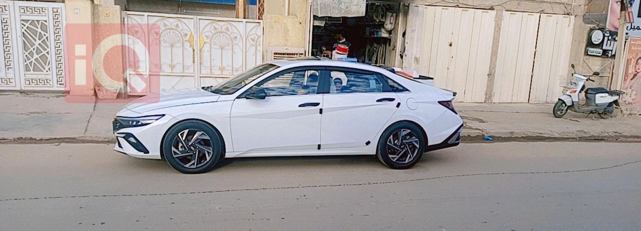 هیۆندای ئەلەنترا